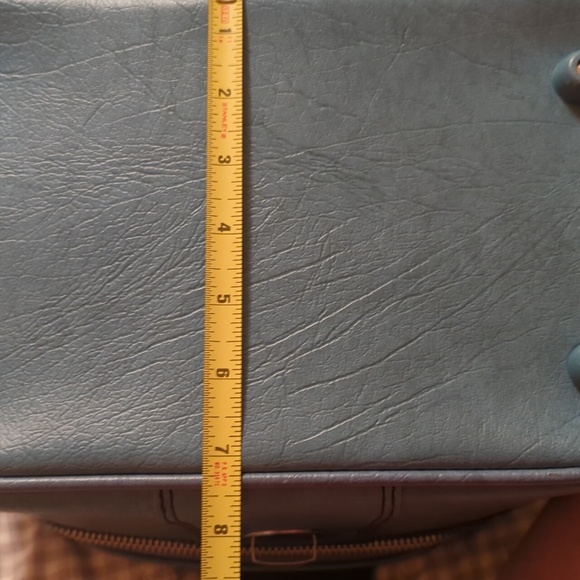 Blue Faux Leather Vintage Train Case - Picture 8 of 11